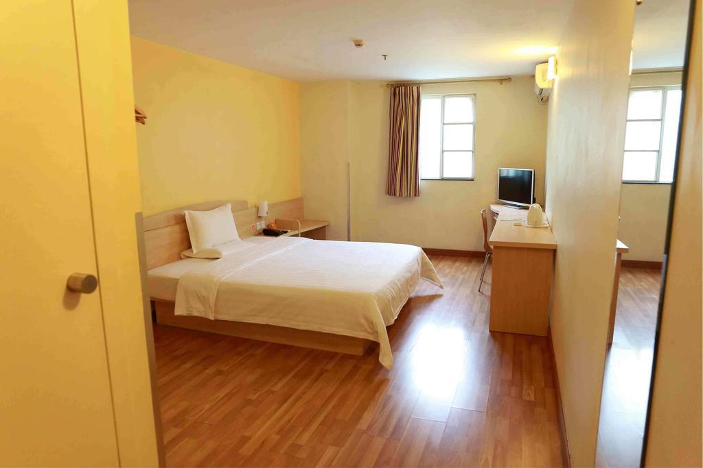 7Days Inn Bazhong Nanchi South Road Phoenix City Номер фото