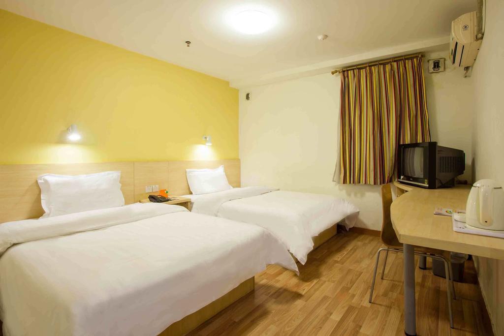 7Days Inn Bazhong Nanchi South Road Phoenix City Номер фото
