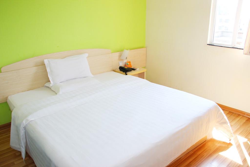 7Days Inn Bazhong Nanchi South Road Phoenix City Номер фото