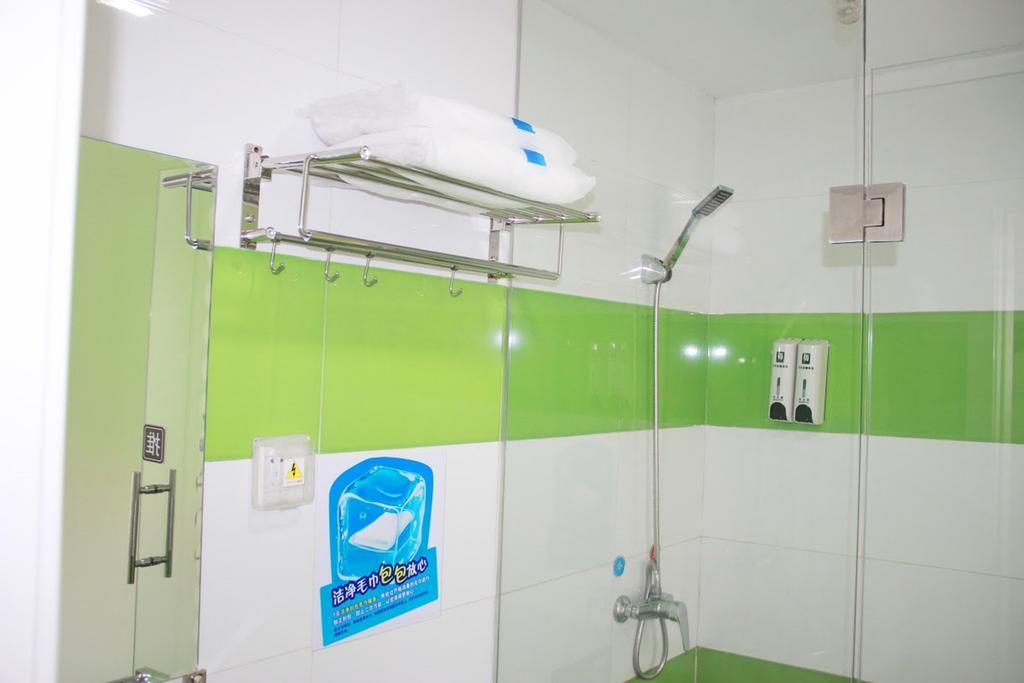 7Days Inn Bazhong Nanchi South Road Phoenix City Екстер'єр фото